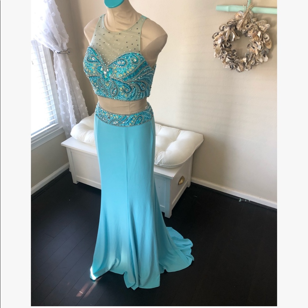 Studio 17 formal 2 piece beaded set sz: 8 NWT